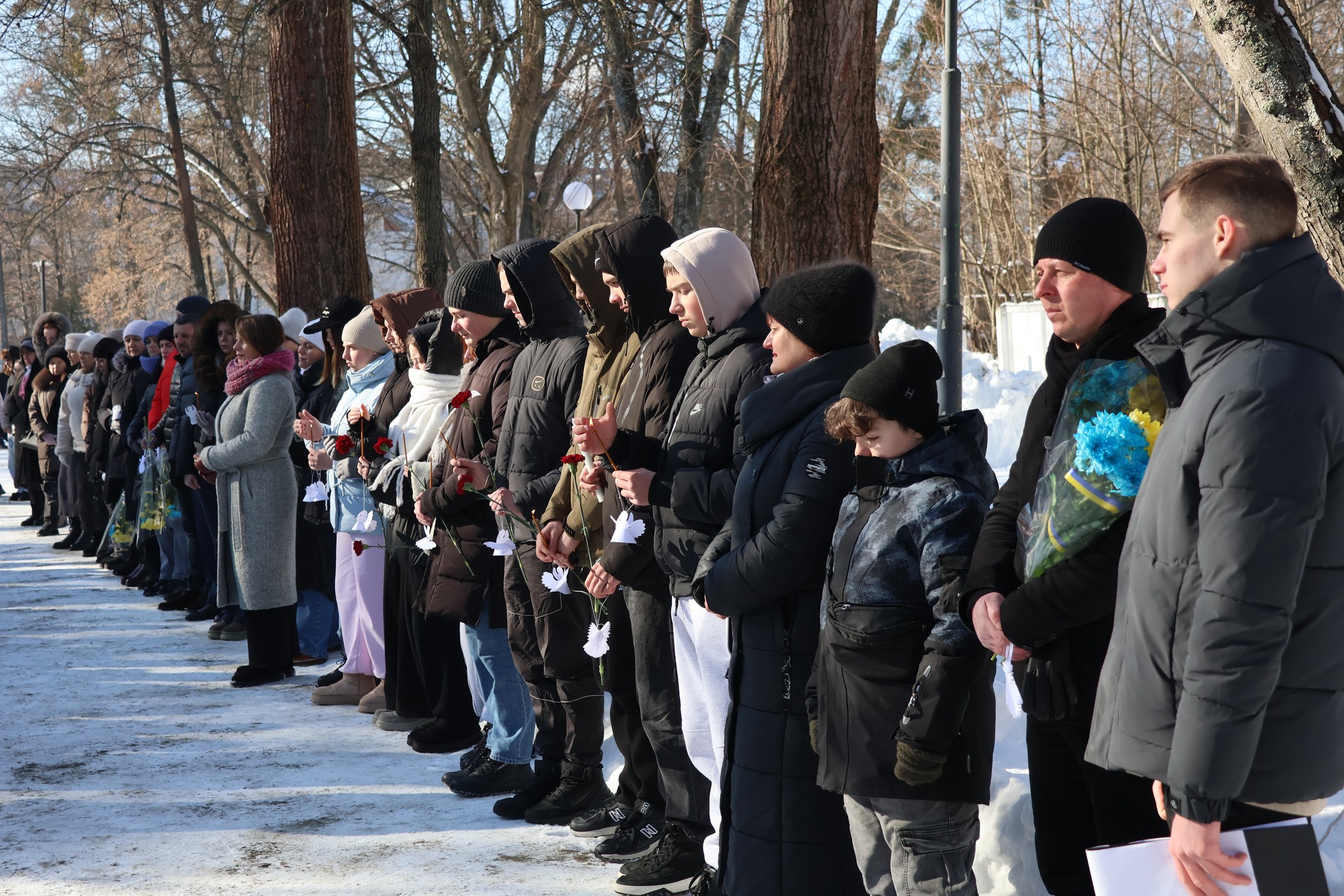 У Малині вшанували пам’ять Героїв Небесної Сотні: у парку відбулася спільна...