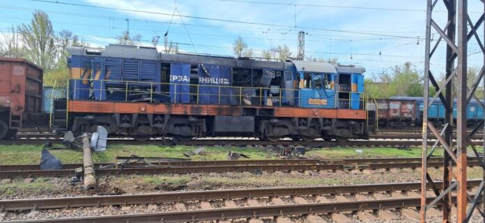 Росіяни вдарили дроном по станції «Коростень»: загинула жінка, є поранені