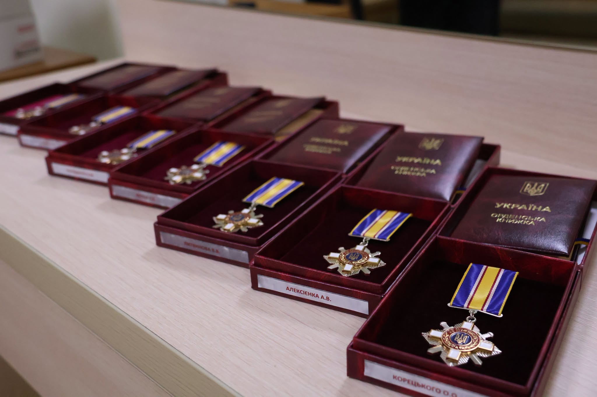 Родинам 17 полеглих воїнів з Малинської громади вручили державні і військові...
