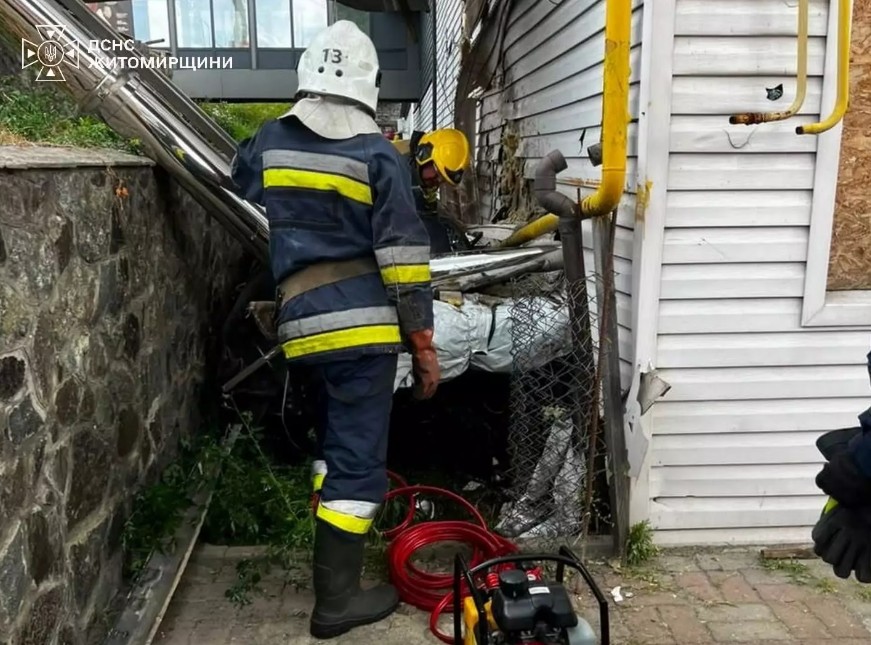«Водієві стало погано»: що відомо про ДТП біля базару в Малині