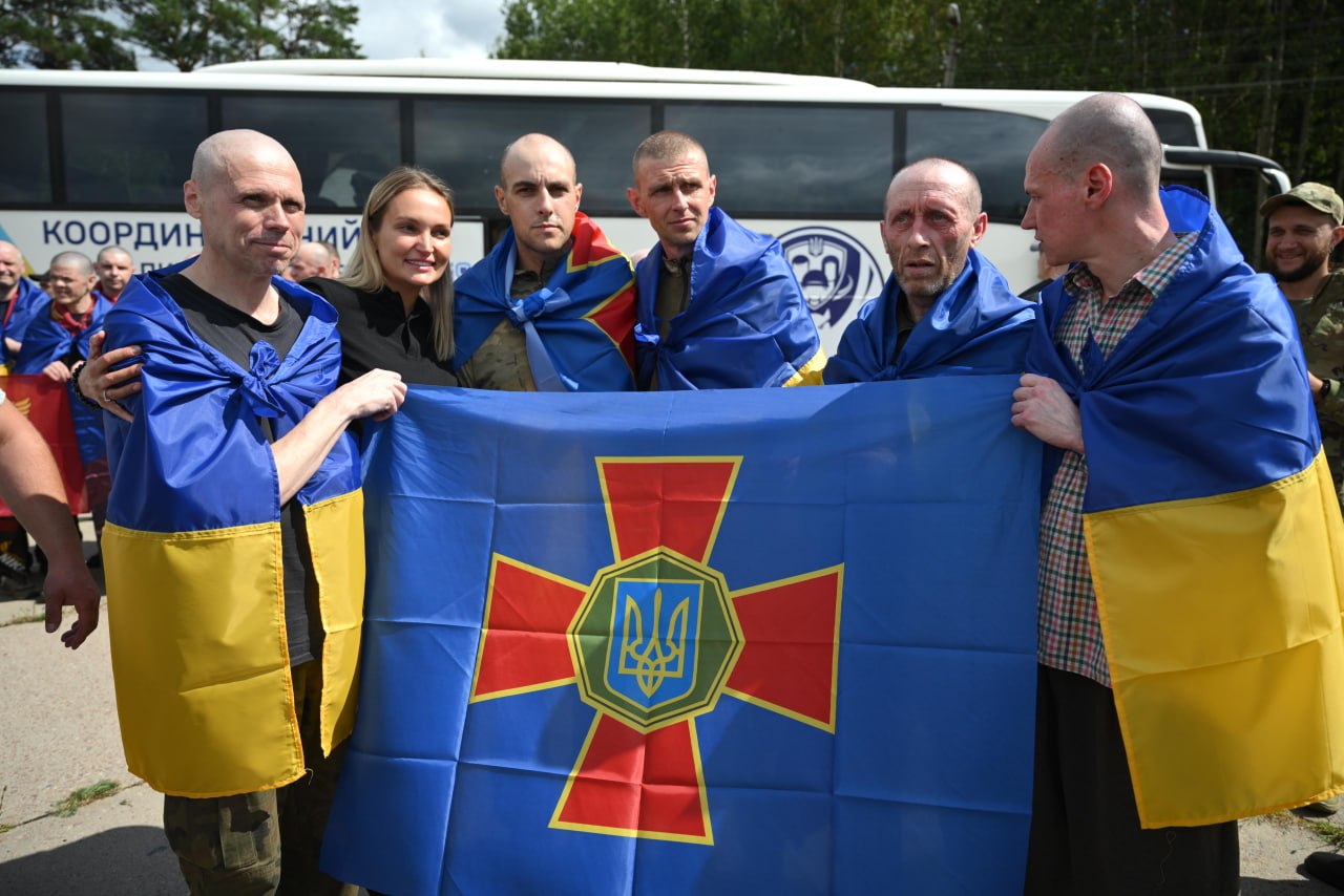 З полону повернули вісьмох військових із Житомирщини: серед них — захисник...