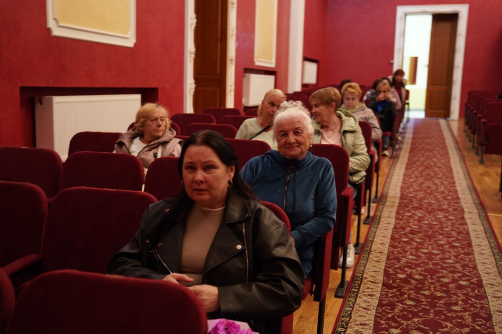 Пісні, поліська кухня й вишиті картини: у Малині виступив хор «Ветеран»